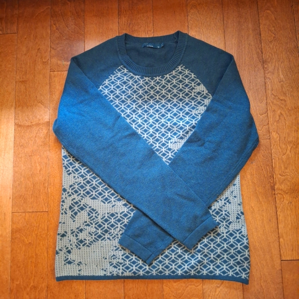 Prana Medium sweater